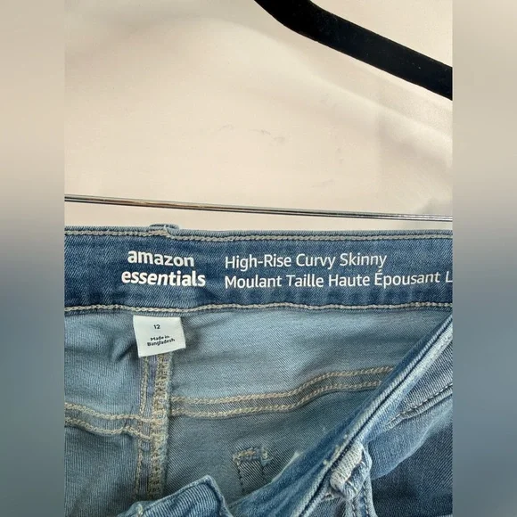 EUC Amazon Essentials Light Wash Skinny Jeans - Picture 9 of 10